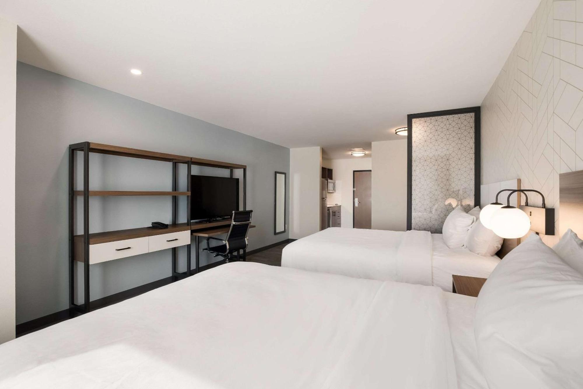 Everhome Suites Corona Eksteriør bilde
